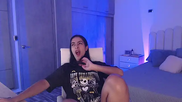 Brown skin11 online show from March 11, 10:31 pm