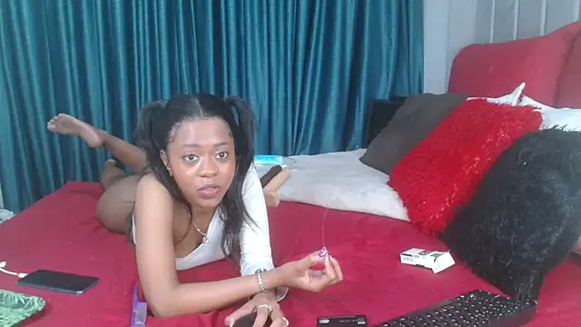 Snapshot of CummSavage chatting on September 26, 12:03 am CummSavage online show from September 26, 12:03 am