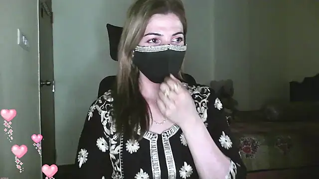 Snapshot of Cute_Sonii chatting on June 6, 1:38 pm Cute Sonii online show from June 6, 1:38 pm