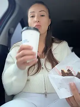 Snapshot of YOUR-KARINA chatting on January 22, 2:48 am YOUR-KARINA online show from January 22, 2:48 am