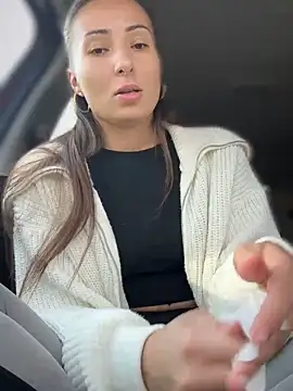 Snapshot of YOUR-KARINA chatting on February 20, 9:33 am YOUR-KARINA online show from February 20, 9:33 am