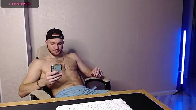 Toress1 online show from February 19, 5:38 pm