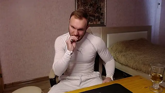 Snapshot of Toress1 chatting on January 15, 10:20 am Toress1 online show from January 15, 10:20 am