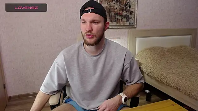 Snapshot of Toress1 chatting on February 27, 5:24 pm Toress1 online show from February 27, 5:24 pm