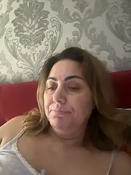 Snapshot of Emma_roqueen chatting on May 21, 12:50 am Emma roqueen online show from May 21, 12:50 am