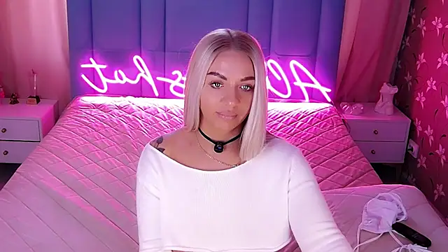 AllwaysHotJ online show from April 3, 2:09 am