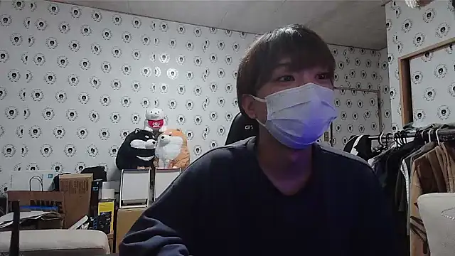 Snapshot of pychan chatting on January 25, 3:30 pm pychan online show from January 25, 3:30 pm