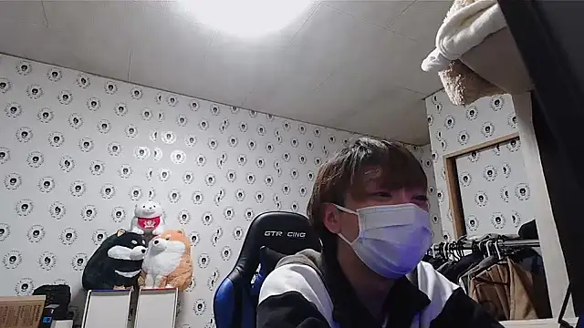 Snapshot of pychan chatting on January 30, 11:44 am pychan online show from January 30, 11:44 am