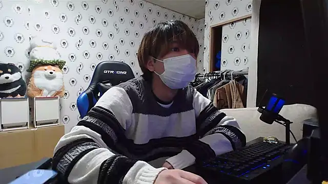 Snapshot of pychan chatting on March 14, 11:23 am pychan online show from March 14, 11:23 am