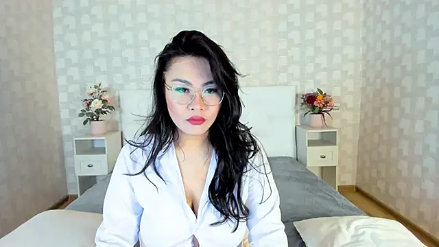 NatsumiHun online show from February 8, 7:15 am