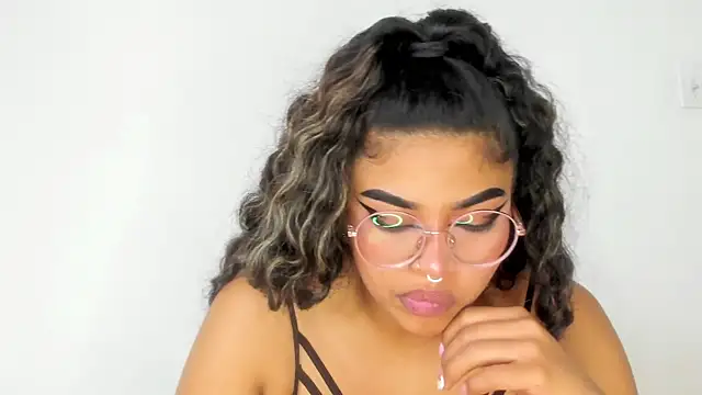 moana taylor online show from February 17, 10:29 am