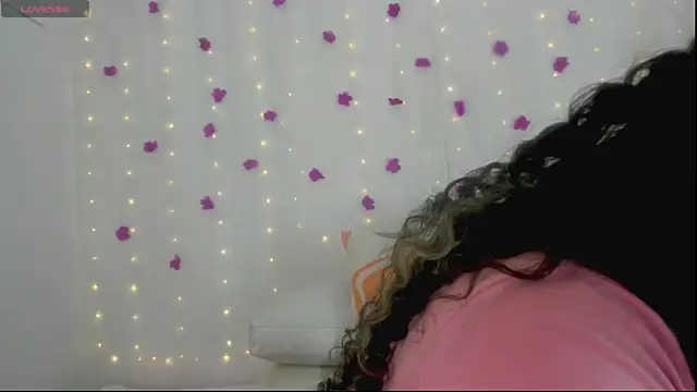 moana taylor online show from October 3, 10:56 am