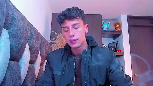 I Gabriel online show from December 6, 1:18 am