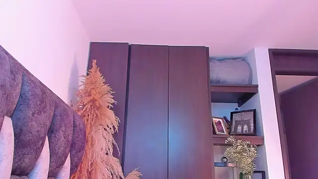 I Gabriel online show from December 11, 9:34 pm