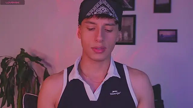 I Gabriel online show from January 19, 4:38 am