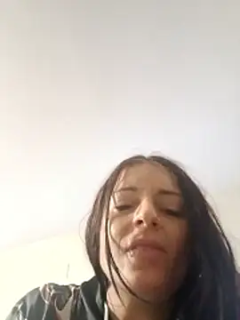 khloebanques online show from March 1, 11:51 pm