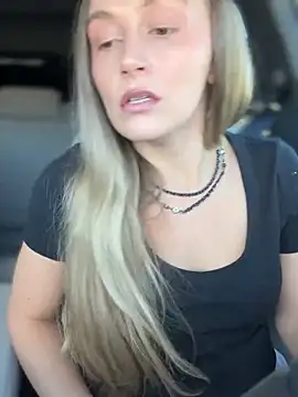 lunagirl13 online show from October 1, 4:35 pm