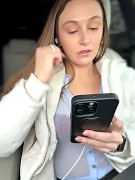 lunagirl13 online show from December 5, 6:26 pm