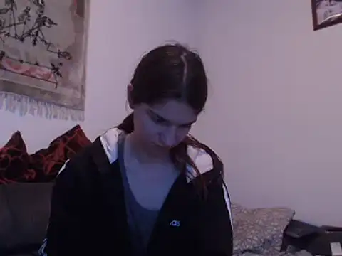 Snapshot of Geile-Luna chatting on December 18, 7:08 pm Geile-Luna online show from December 18, 7:08 pm