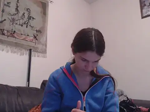 Snapshot of Geile-Luna chatting on October 22, 4:51 pm Geile-Luna online show from October 22, 4:51 pm