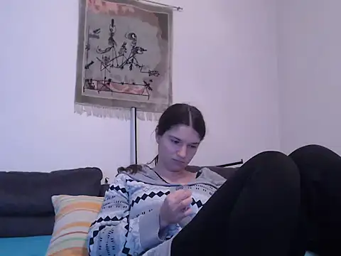 Snapshot of Geile-Luna chatting on December 18, 7:31 pm Geile-Luna online show from December 18, 7:31 pm