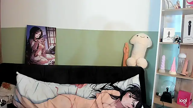 lilly sweett online show from February 1, 10:08 pm