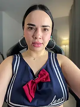 Snapshot of GeorginaJones chatting on March 2, 12:09 am GeorginaJones online show from March 2, 12:09 am