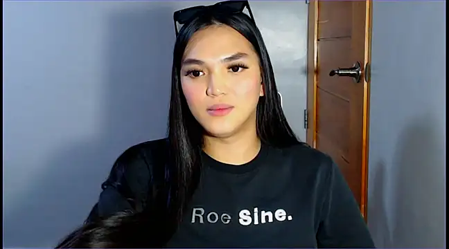 WONDERWOMAN2023 online show from December 15, 3:42 pm