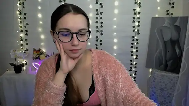 SweetPrincess  online show from February 5, 10:30 am