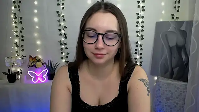 SweetPrincess  online show from March 7, 6:35 am