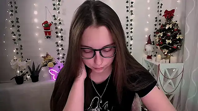 SweetPrincess  online show from December 4, 7:39 am