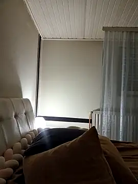 TamaraSavage online show from March 14, 1:02 pm