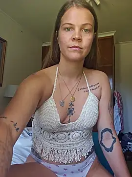 chloemoonandstarss online show from November 11, 12:16 pm