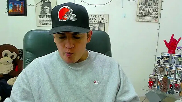 Snapshot of ney_22 chatting on March 21, 3:01 am ney 22 online show from March 21, 3:01 am