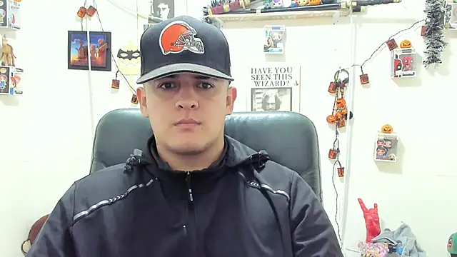 Snapshot of ney_22 chatting on November 2, 2:03 am ney 22 online show from November 2, 2:03 am