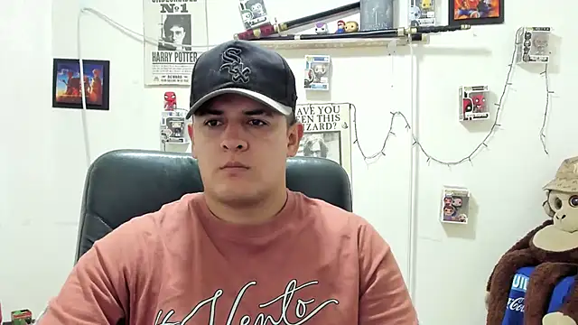 Snapshot of ney_22 chatting on November 14, 12:31 am ney 22 online show from November 14, 12:31 am