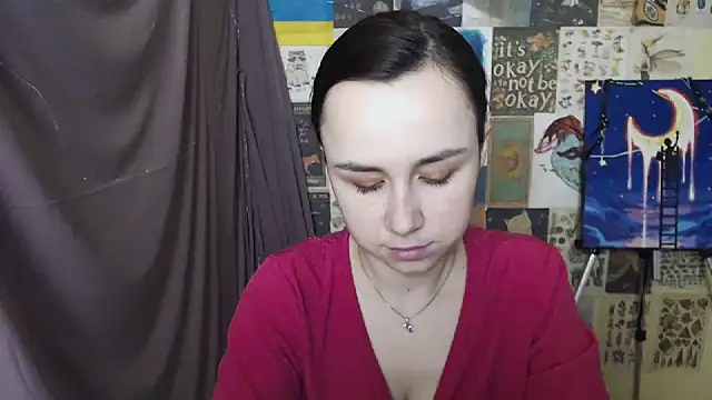 VeryVeryVeryShy  online show from March 15, 6:47 am