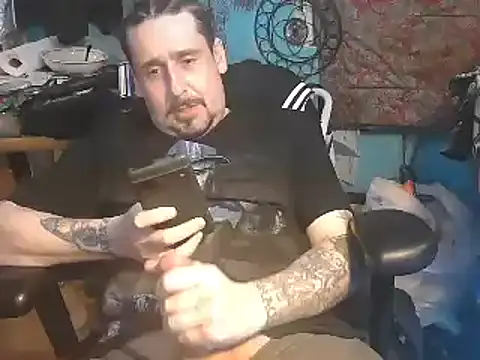 faded206 online show from March 21, 9:12 am