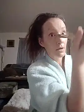 Snapshot of goddessnathalie1 chatting on January 25, 6:23 am goddessnathalie1 online show from January 25, 6:23 am