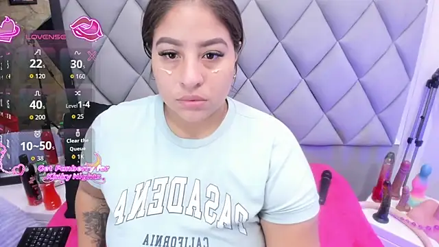 Snapshot of Luci_SexDeep chatting on October 30, 3:19 am Luci SexDeep online show from October 30, 3:19 am