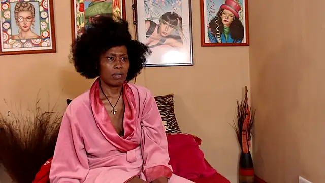 ebonyassbest4u online show from March 12, 6:44 pm