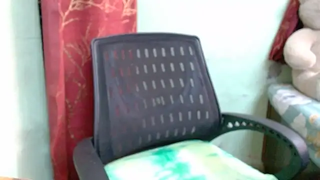 sweet-alia online show from April 15, 11:39 am