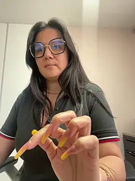 Snapshot of SWEETLILY18 chatting on December 21, 5:07 pm SWEETLILY18 online show from December 21, 5:07 pm