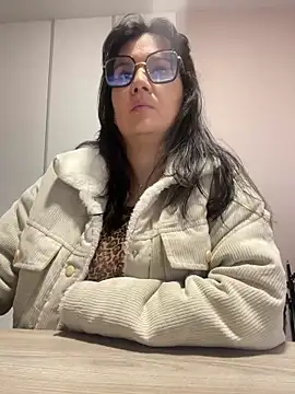 Snapshot of SWEETLILY18 chatting on January 29, 11:09 am SWEETLILY18 online show from January 29, 11:09 am