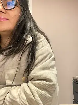 Snapshot of SWEETLILY18 chatting on January 30, 11:22 am SWEETLILY18 online show from January 30, 11:22 am