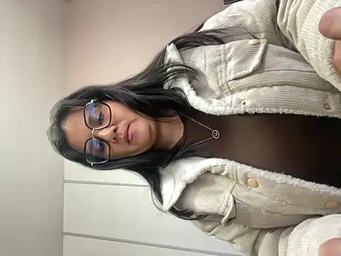 Snapshot of SWEETLILY18 chatting on January 30, 2:25 pm SWEETLILY18 online show from January 30, 2:25 pm