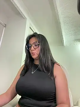 Snapshot of SWEETLILY18 chatting on February 26, 11:09 am SWEETLILY18 online show from February 26, 11:09 am