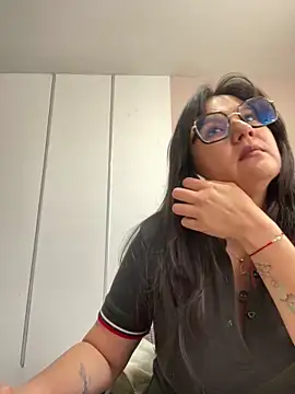 Snapshot of SWEETLILY18 chatting on February 27, 2:32 pm SWEETLILY18 online show from February 27, 2:32 pm