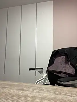 Snapshot of SWEETLILY18 chatting on March 6, 11:47 am SWEETLILY18 online show from March 6, 11:47 am