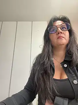 Snapshot of SWEETLILY18 chatting on March 12, 2:34 pm SWEETLILY18 online show from March 12, 2:34 pm